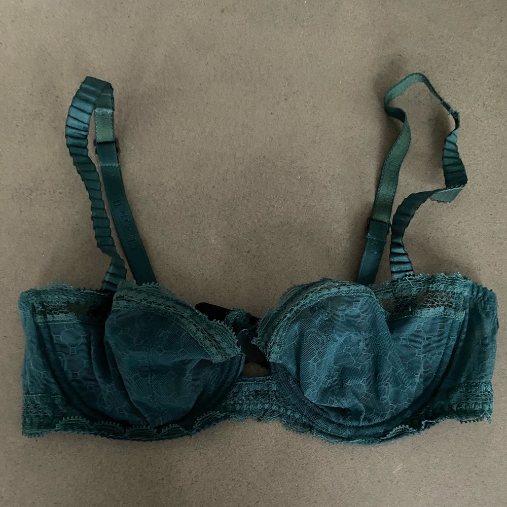 💚 NWOT Chantelle dark green 32B balconnet bra